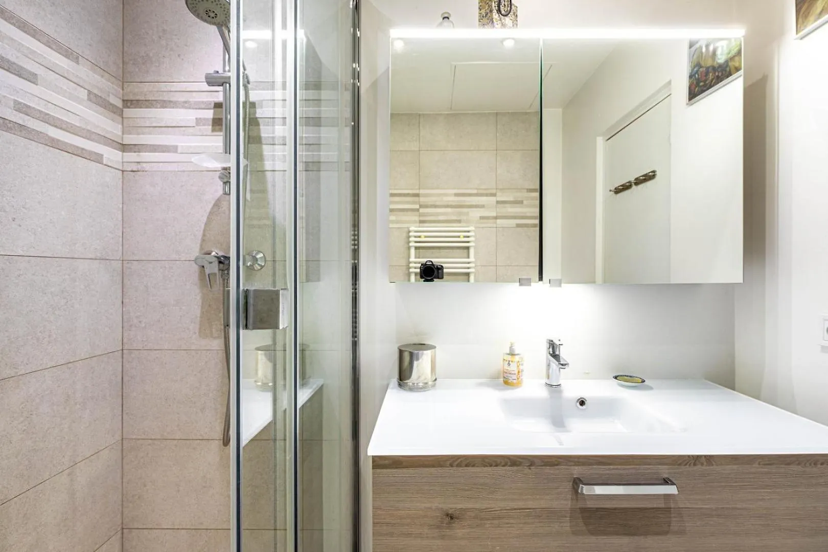 Guestready - Superbe Apt Au Coeur Des Batignolles Paris Apartment